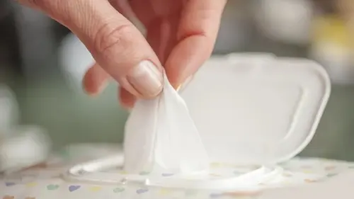 Что никогда не стоит чистить дезинфицирующими салфетками: эксперт...