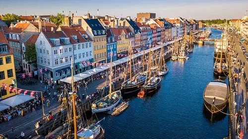 Уютную скандинавскую столицу признали лучшим городом Европы для т...