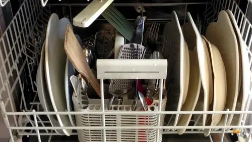 Эксперты предупреждают: эти предметы нельзя ставить в посудомоечн...