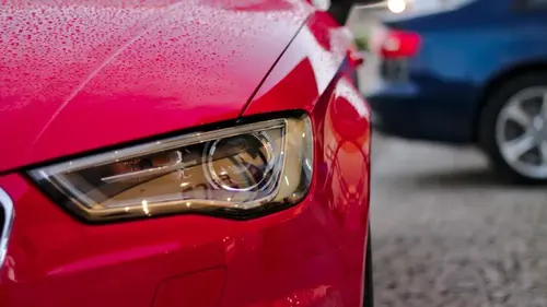 Как убрать трещину на фаре: лайфхак, доступный для всех водителей