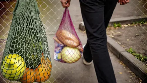 Почему в СССР сумку называли авоськой: скрытый смысл названия