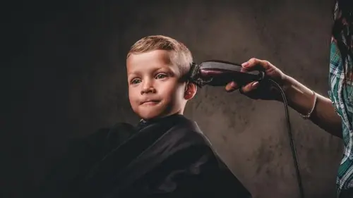 Родители ошибаются: чем может навредить стрижка детей налысо в го...