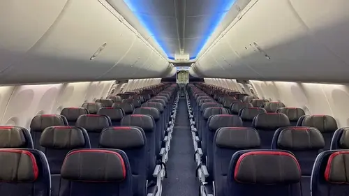 Не надевайте это в самолет: жена пилота предупредила о рисках