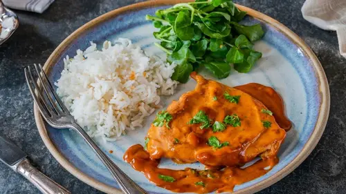 Куриная грудка будет нежной и сочной: секрет опытной кулинарки
