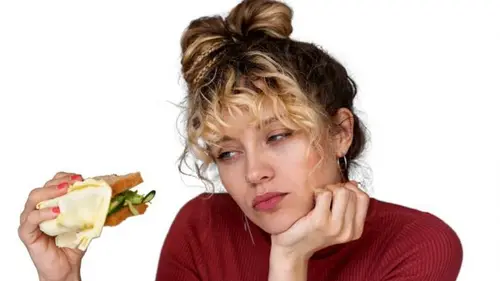 Как не «сгореть» от стресса: специалист назвала доступные продукты для поддержания психики