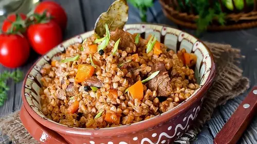В какой воде нужно варить гречку, чтобы получилась рассыпчатой и вкусной — в холодной или горячей