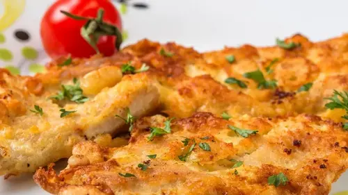 Куриные отбивные в сырном кляре: рецепт оригинального горячего блюда
