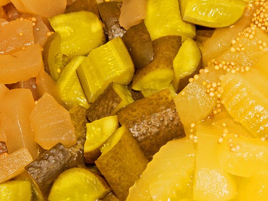 Маринованные огурцы с горчицей: необычная вариация обычного блюда