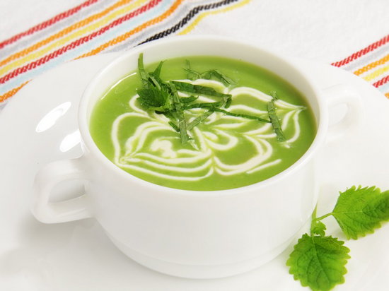 Крем-суп из лука порея с зеленым горошком (рецепт)