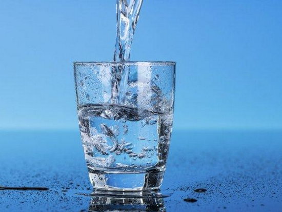 Как надо пить воду — 9 основных правил