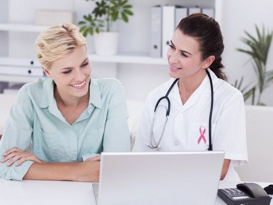 Когда и зачем стоит обращаться к маммологу