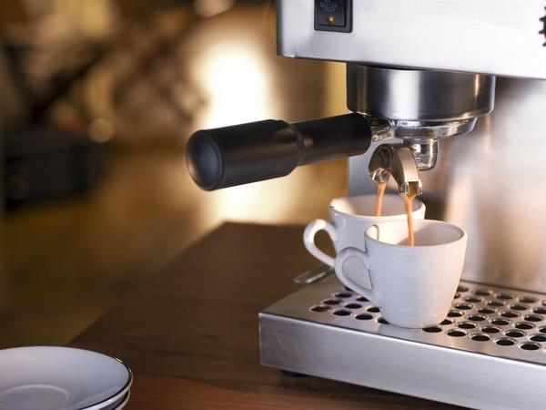 Как выбрать качественную и функциональную кофеварку?