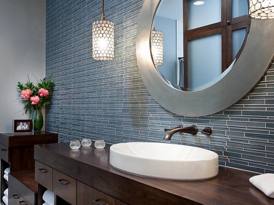 Зеркала для средних и больших ванных комнат