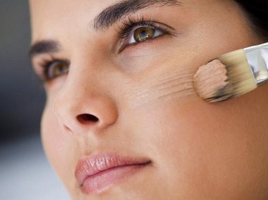 Какой можно делать макияж с проблемной кожей