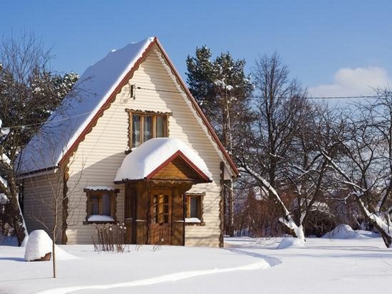 Как подготовить дачный домик к зиме