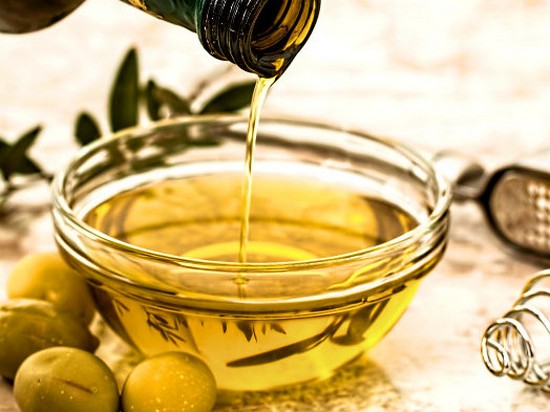 Оливковое масло, как незаменимое средство для вашей красоты и здоровья