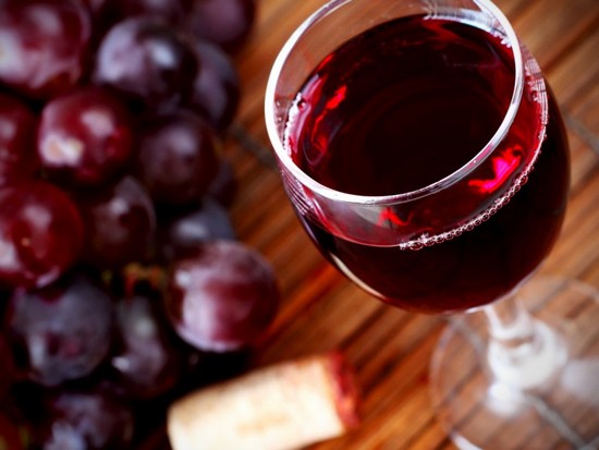 Удивительные омолаживающие свойства вина
