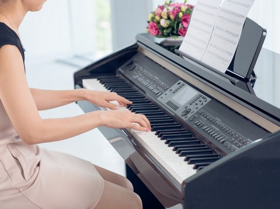 Как научиться играть на пианино: пять советов