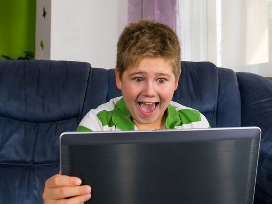 Что делать, если ребёнок «зависает» в компьютере?